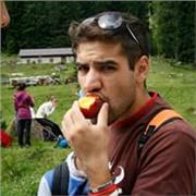 madrelingua spagnolo e studente al quinto anno di lingue offre ripetizioni